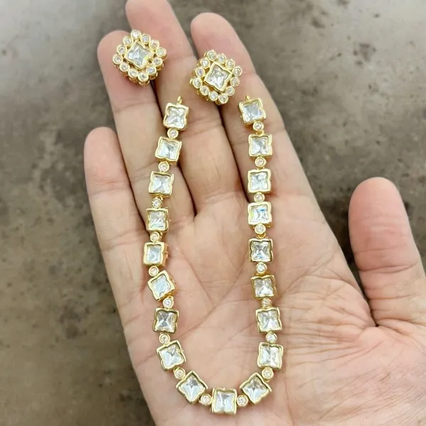 Square_Shaped_Kundan_Set