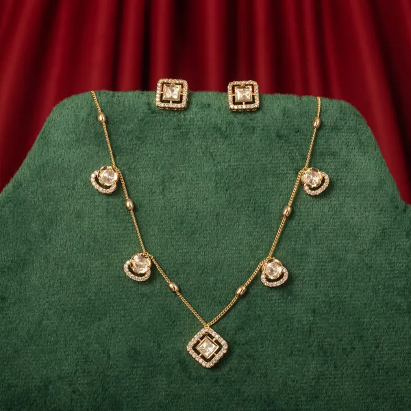 Luxe_Gleam_Kundan_Chain