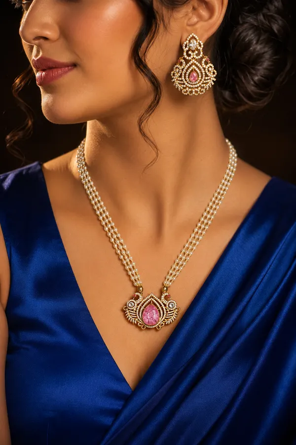 Neelima_Ratna_Pendant_Set