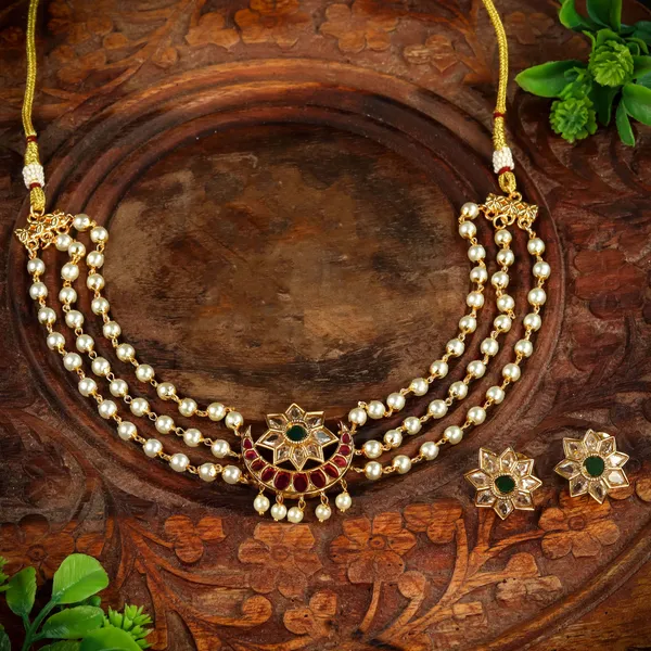 Ruby_Green_Star_Shape_Antique_Pendant_Choker_Set