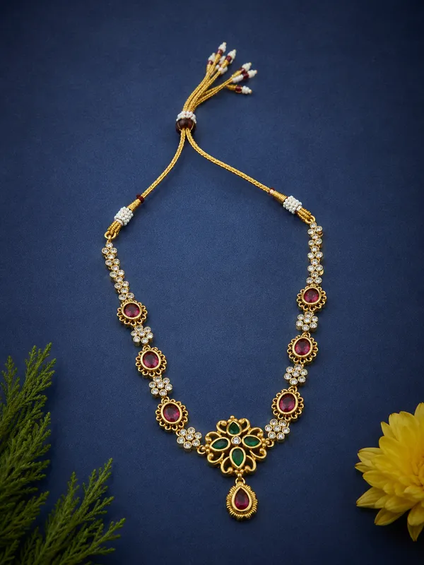 Blossoming_Berry_Bouquet_Necklace_Set