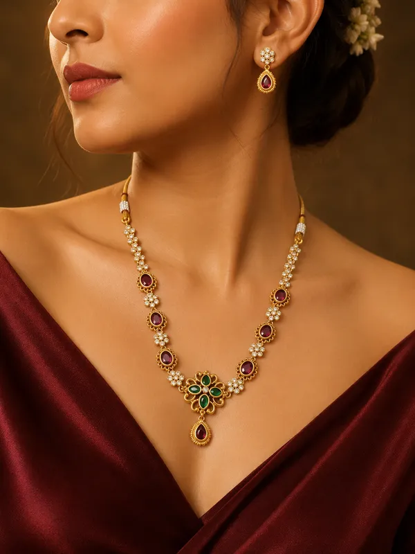 Blossoming_Berry_Bouquet_Necklace_Set