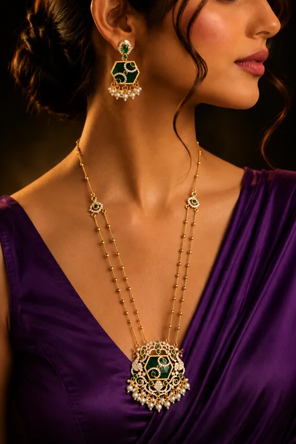 Emerald_Heritage_ruby_green_Set