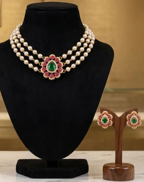 Emerald_Maharani_Choker_Set