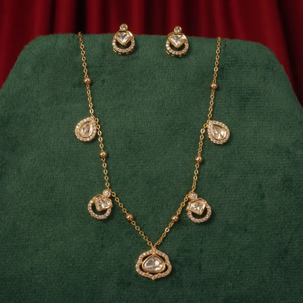 Fusion_Spark_Kundan_Chain