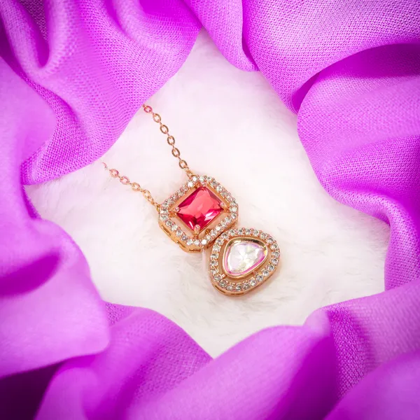 Opulent_Charm_Chain_Set