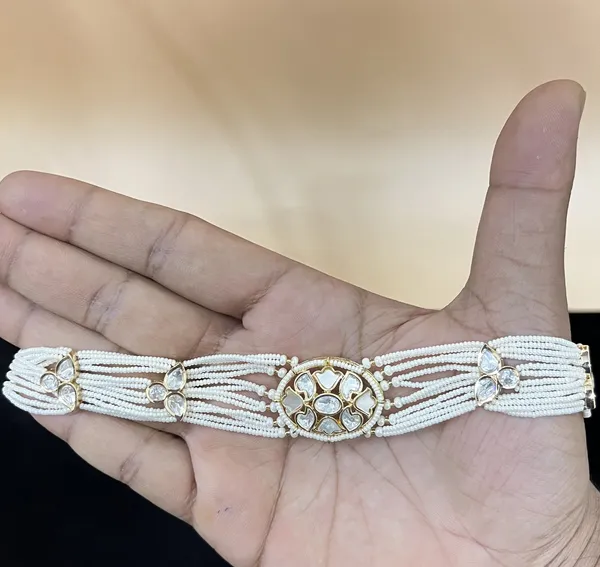 White_Stunning_Kundan_Mother_Pearl_Choker_Set_For_Women