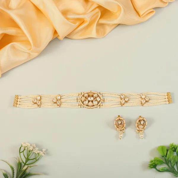 White_Stunning_Kundan_Mother_Pearl_Choker_Set_For_Women