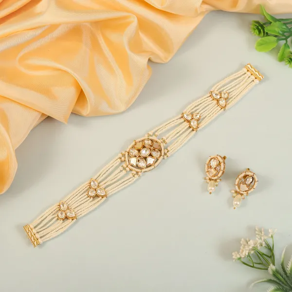 White_Stunning_Kundan_Mother_Pearl_Choker_Set_For_Women