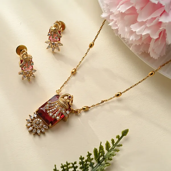 Peacock_Motif_Necklace_Set_–_Traditional_Gold_Elegance