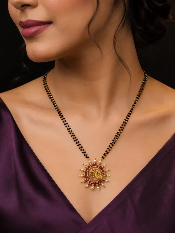 Ruby_Green_Antique_Flower_Shape_Mangalsutra