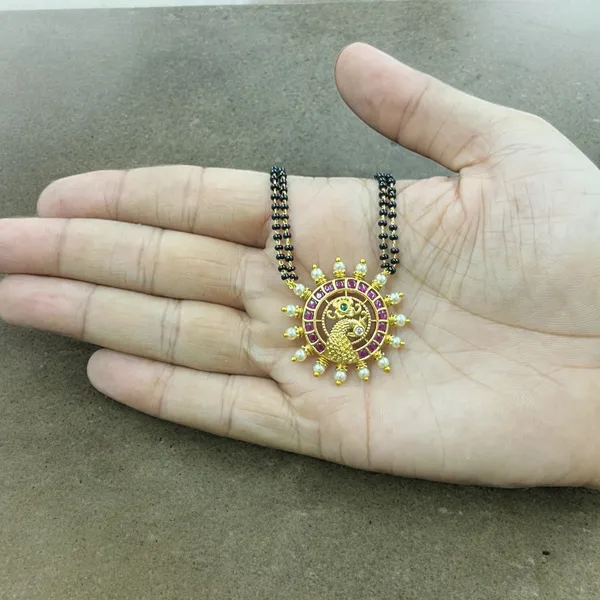 Ruby_Green_Antique_Flower_Shape_Mangalsutra