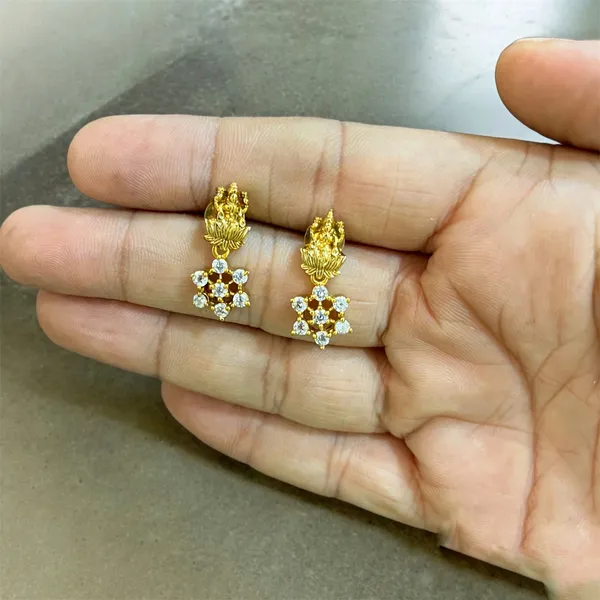 Graceful_White_Stone_Mangalsutra_Set