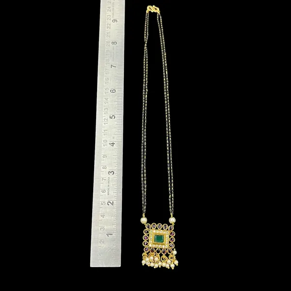 Ruby_Green_Antique_Square_Shape_Mangalsutra
