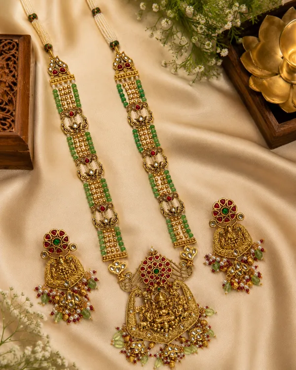 Mahika_Royale_Set