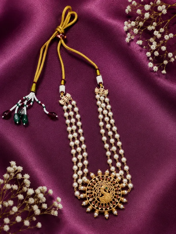 Mayurika_Royal_Pendant_Set
