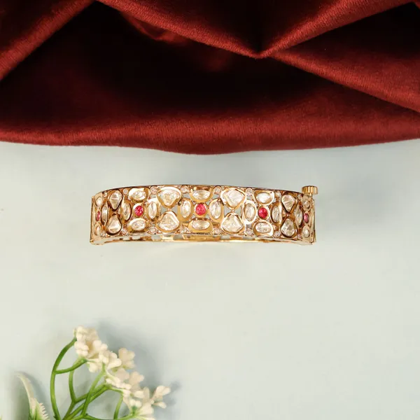Ruby_White_Uncut_Kundan_Bracelet
