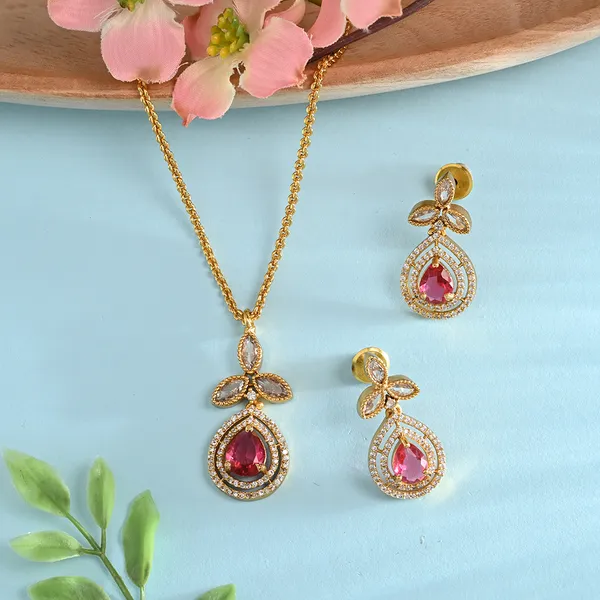 Elegant_And_Classic_Necklace_set