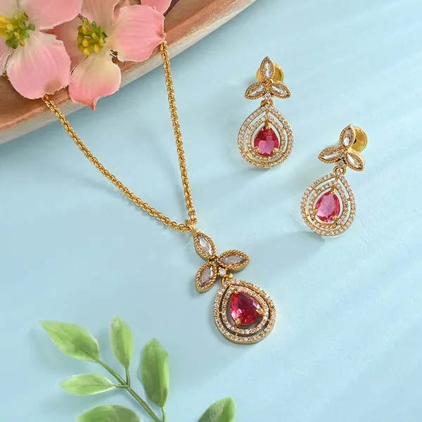 Elegant_And_Classic_Necklace_set