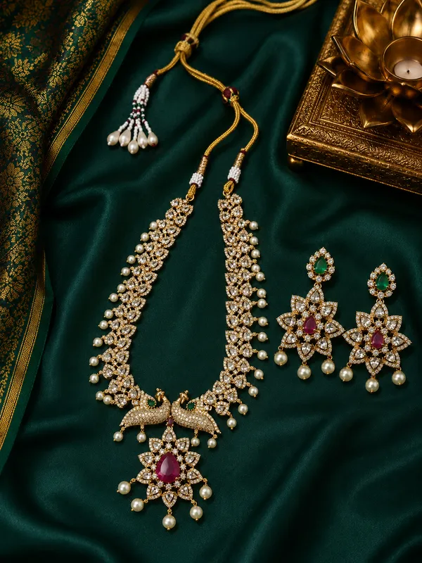 Peacock_Royale_Pearl_Ruby_Green_Set