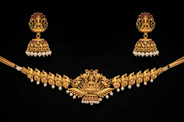 Rajsi_Mahalakshmi_Antique_Gold_Necklace_Set