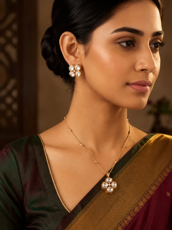 White_Dazzling_Stone_Stubbed_Kundan_Chain_Set
