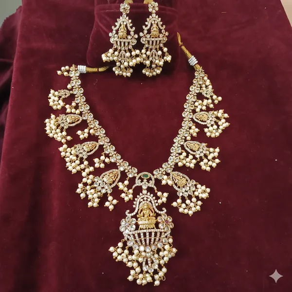 Royal_Guttapusalu_Temple_Necklace