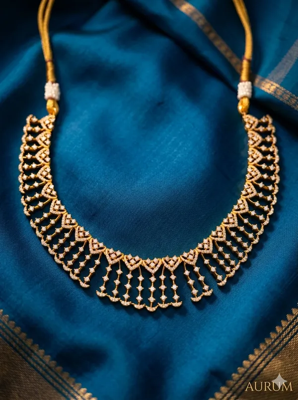 Veloura_Diamond_Choker