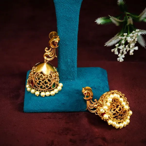 Ruby_Elegant_Jhumka