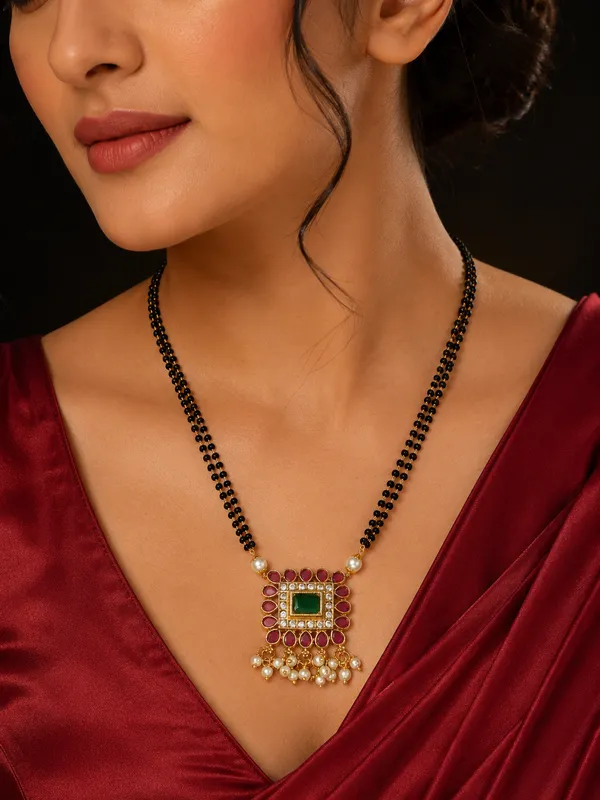 Ruby_Green_Antique_Square_Shape_Mangalsutra