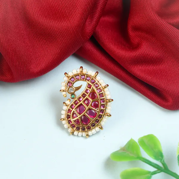 Royal_Kemp_Mango_Stud_Earrings_