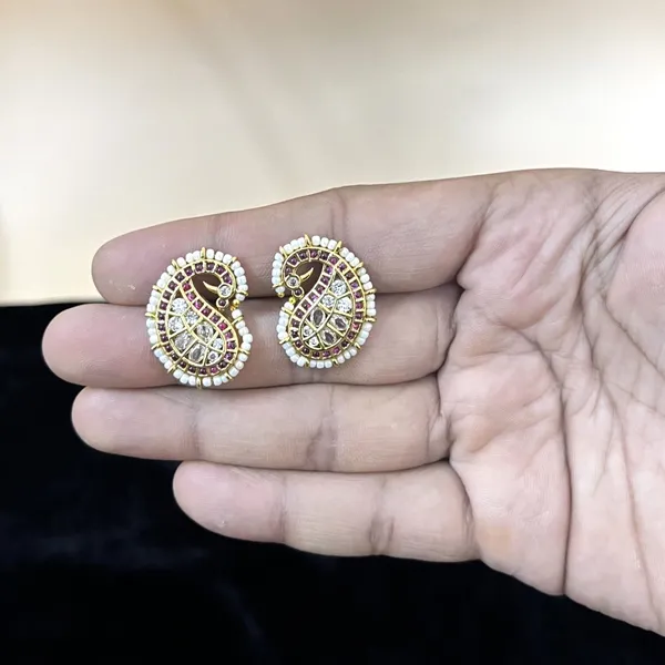 Traditional_Mango_Kemp_Earrings_Studs