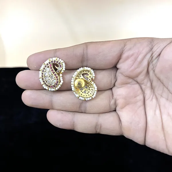 Traditional_Mango_Kemp_Earrings_Studs
