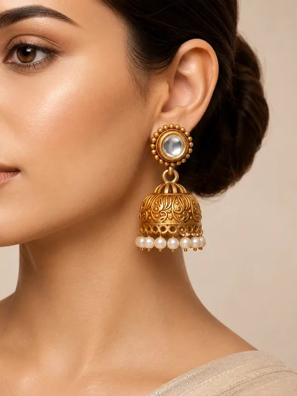 Kundan_white_Jhumka_Earrings