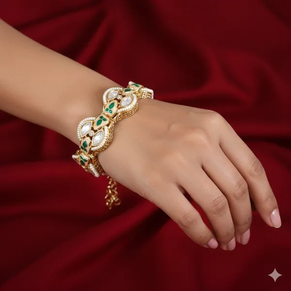 Green_White_Beautiful_Meenakari_Bracelet_For_Women