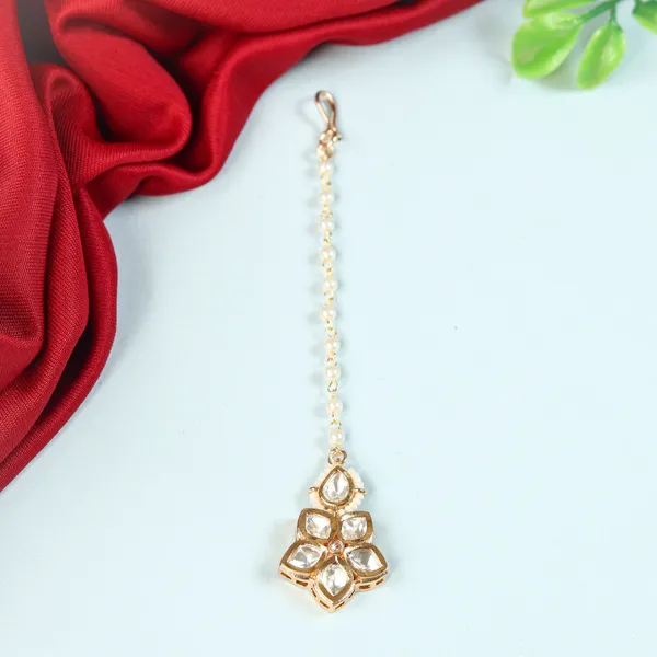 Star_Shaped_Gold_Plated_Kundan_Tikka
