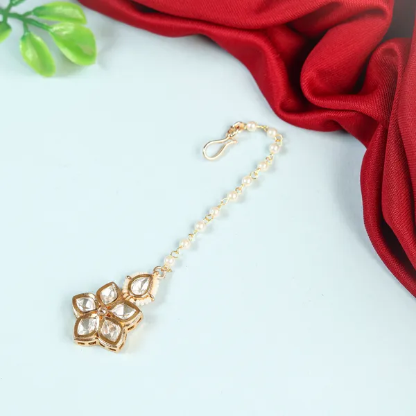 Star_Shaped_Gold_Plated_Kundan_Tikka