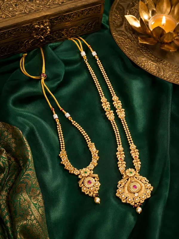 The_Mukta-Ananta_Antique_Set