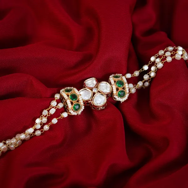 Green_White_Kundan_Green_Pearl_Chain_Bracelet