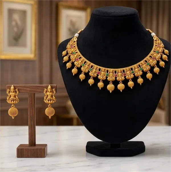Padma_Lakshmi_Temple_Necklace_Set