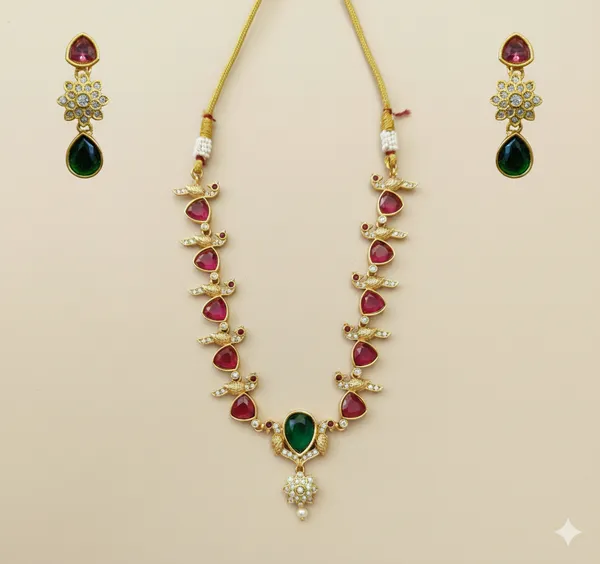 Sapphire_Majesty_Necklace_Set
