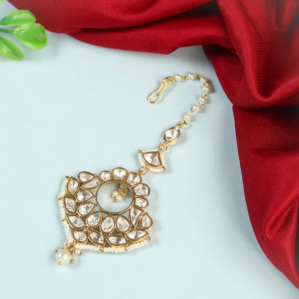 White_Kundan_Pearl_Crescent_Gold_Plated_White_Kundan_Tikka