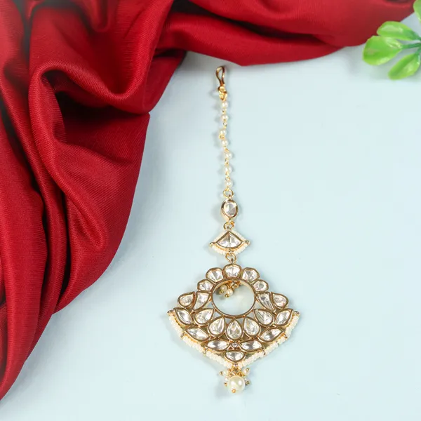 White_Kundan_Pearl_Crescent_Gold_Plated_White_Kundan_Tikka