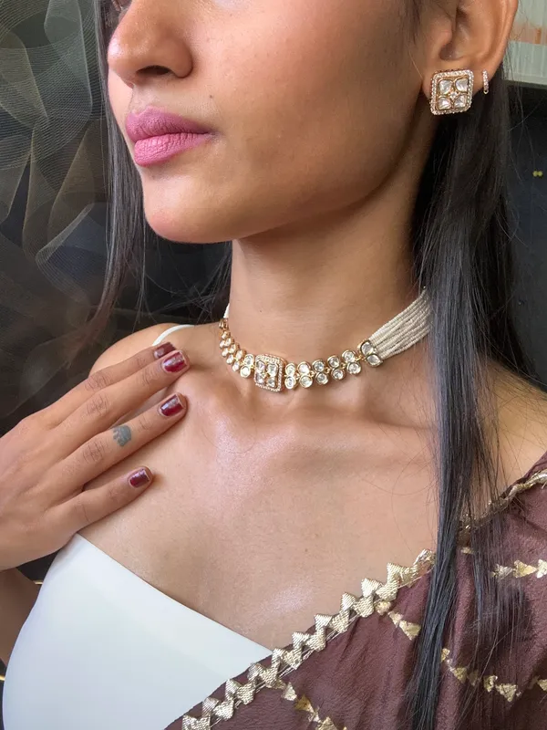 Dazzling_White_Kundan_Choker_Set