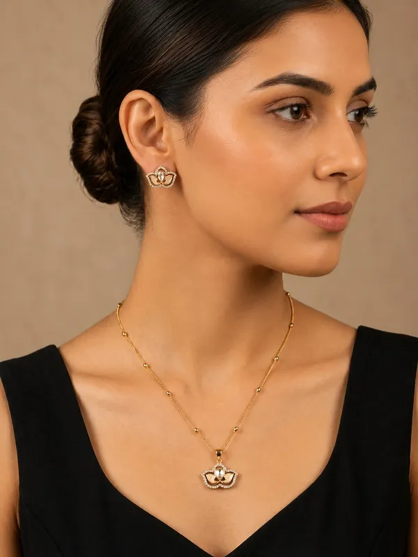 White_Crystal_White_Kundan_Chain_Set_For_Women