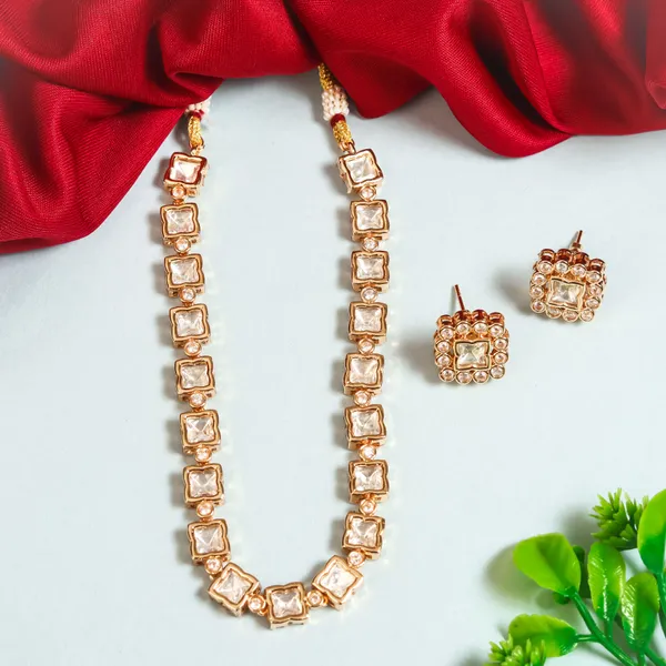Square_Shaped_Kundan_Set