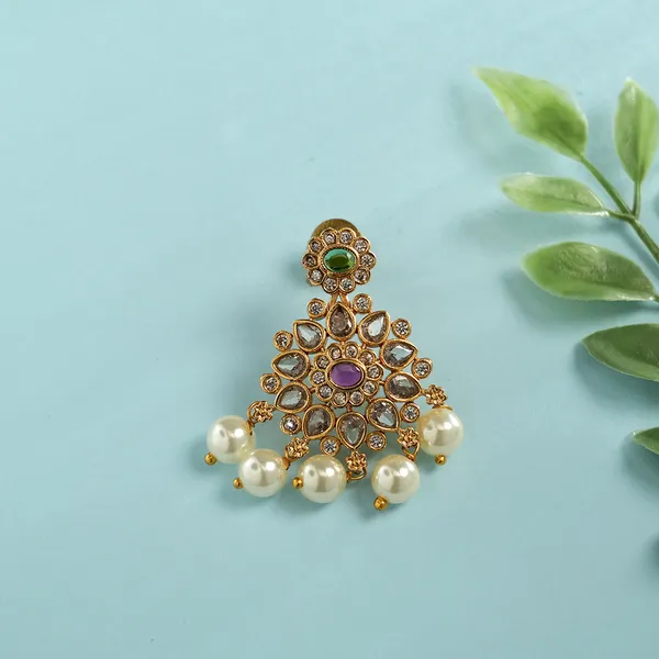 Elegant_Gold_Plated_Pendant_Set