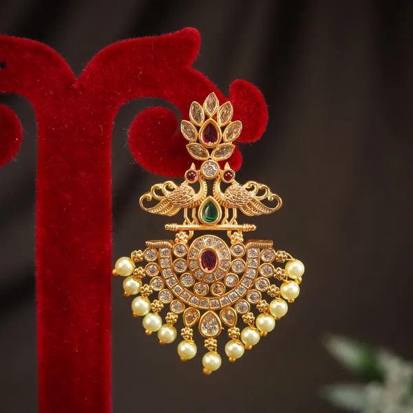 Ruby_Green_Antique_Peacock_Ad_Earring