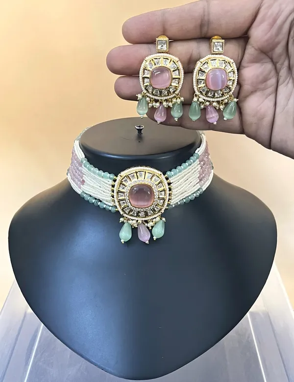Stunning_Multicoloured_Stone_Stubbed_Kundan_Choker_Set