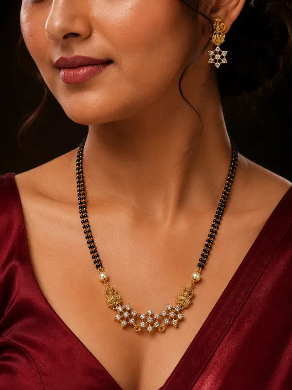 Graceful_White_Stone_Mangalsutra_Set